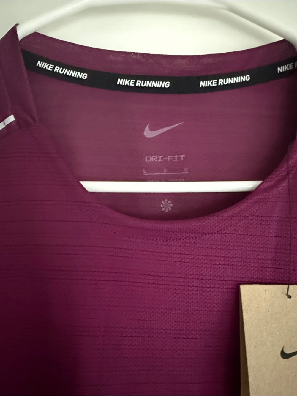 Nike Men’s Deep Berry Short-Sleeve Athletic Shirt size Large